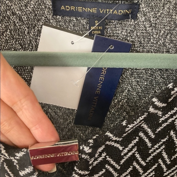 Adrienne Vittadini 3/4 Black Sleeves Top S/M BNWT - Picture 5 of 5